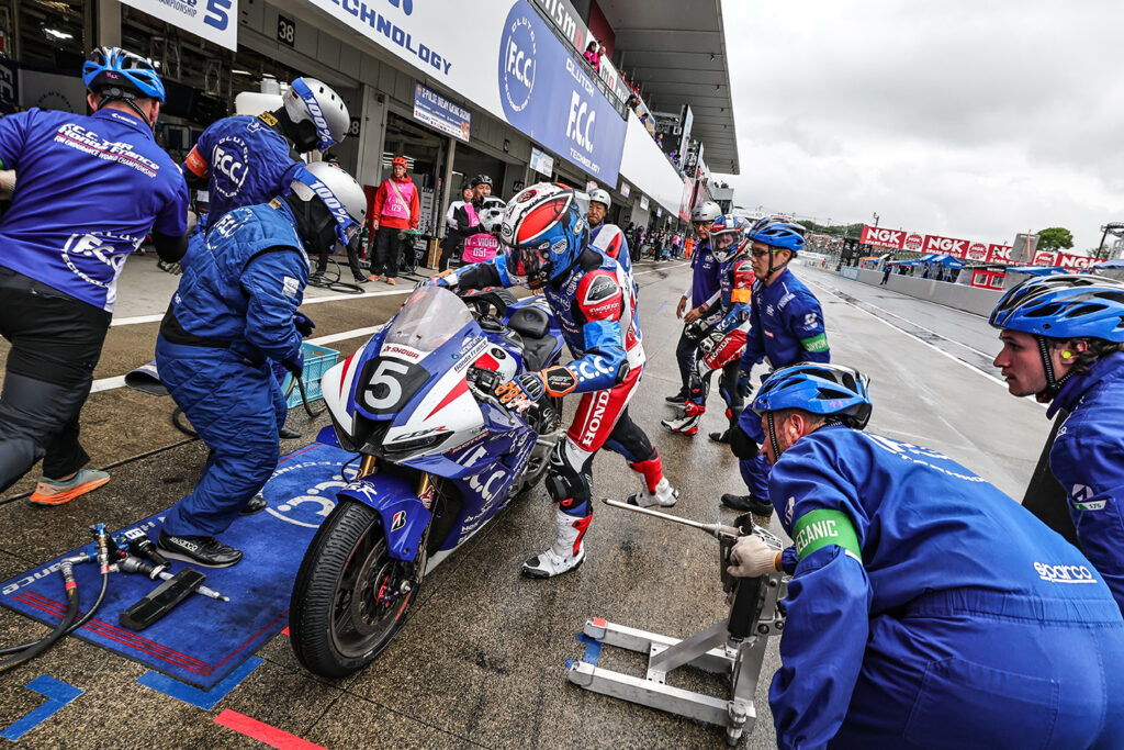 2026-8H-Suzuka-Race-BMW MOTORRAD WORLD ENDURANCE TEAM, Markus REITERBERGER, Michael VAN DER MARK, Steven ODENDAAL, M1000RR
