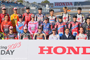 全ライダー・ドライバー集合