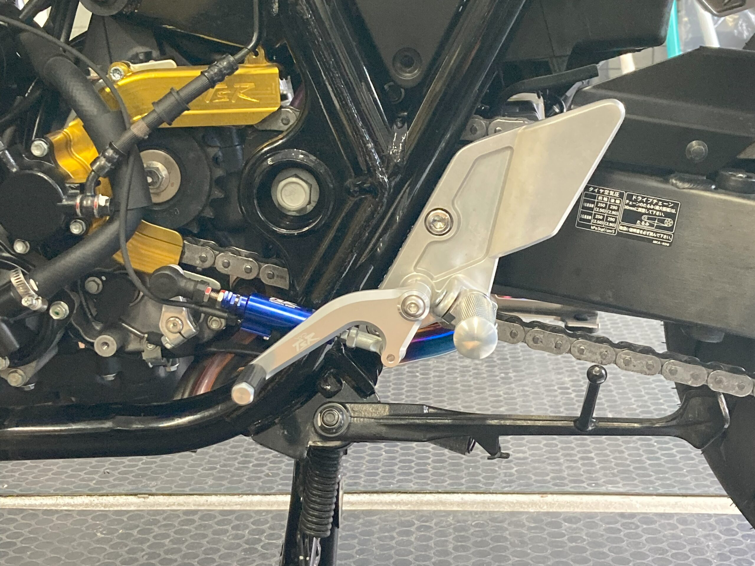 新発売】TSR SHIFTER UNIT CB1300SF/SB(8BL-SC54)'21-用が発売