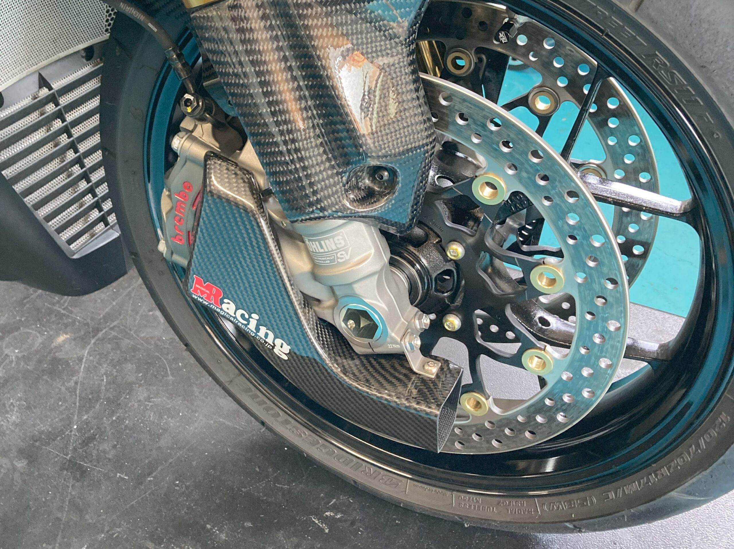 マジカルレーシング キャリパークーリングダクト カーボン CBR1000RR-R Magical Racing マジカルレーシング キャリパークーリングダクト